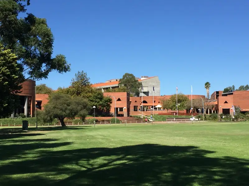 Curtin University campus — View of Curtin University chancellery building from oval.