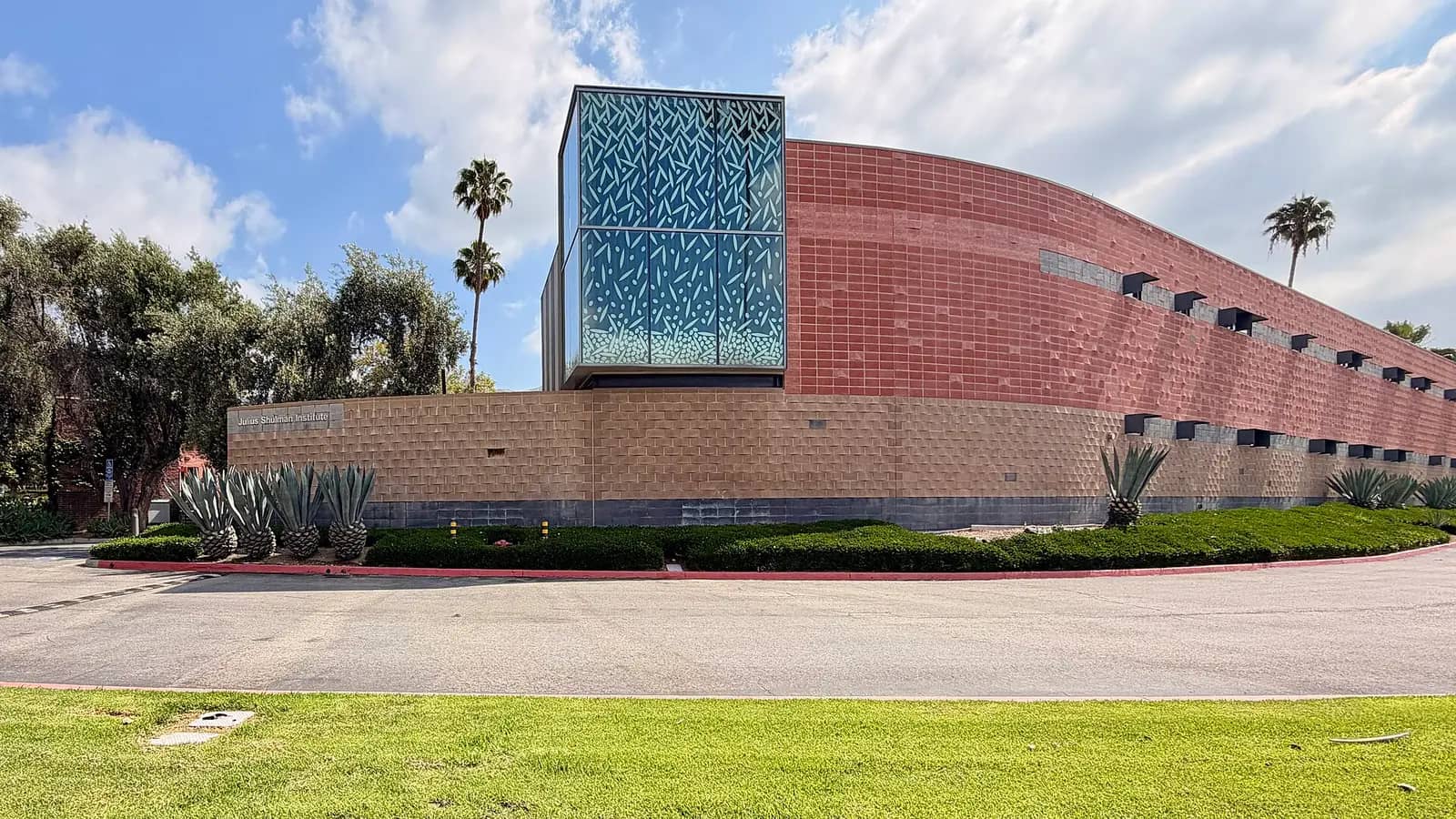 University of Redlands, Los Angeles (formerly Woodbury University) campus — Julius Schulman Institute (Woodbury University).